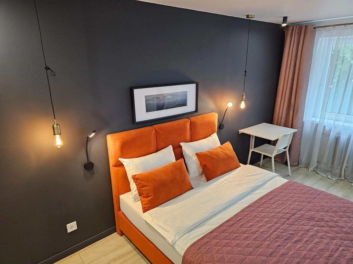 Квартира 2х Комнатые Апартаменты в Сердце Города