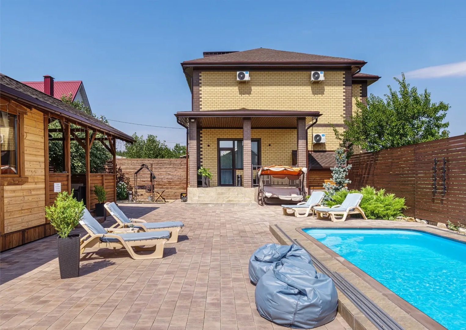 Вилла Речной клуб Коттедж Красивый