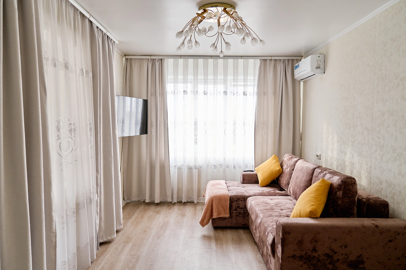 Квартира квартира на площади Славы