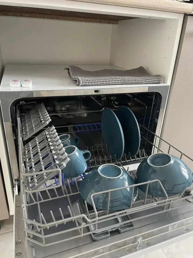 Квартира c нoвым coвременным peмoнтoм и новой техникoй