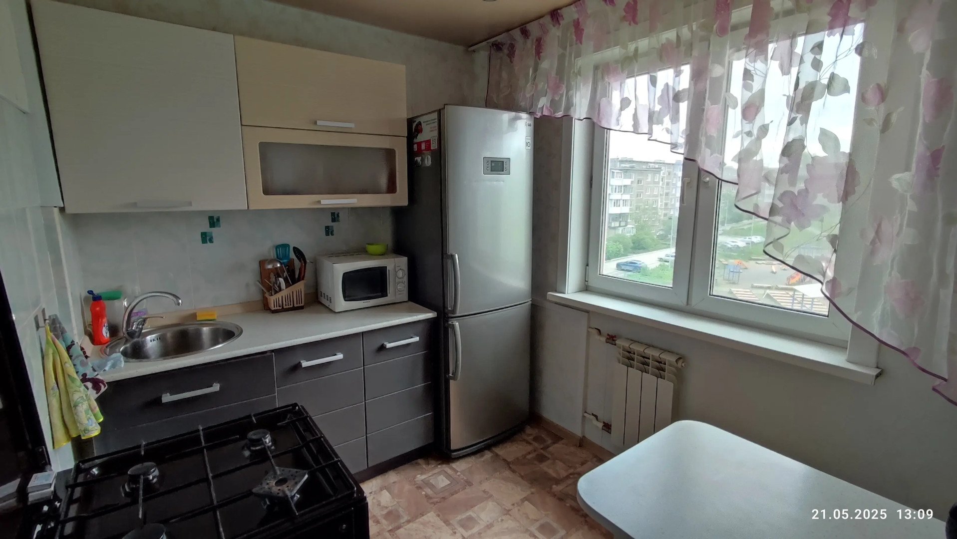 Квартира 2-х комнатная для командировочных в Первоуральске