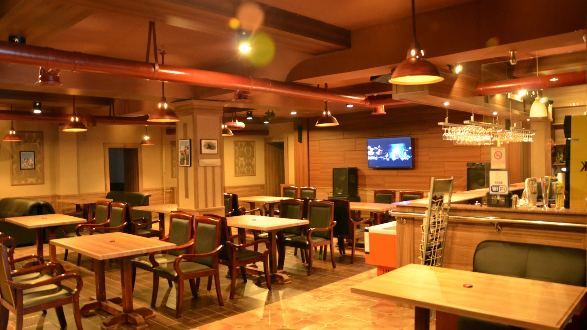 Отель 50100 Hotel & Restaurant