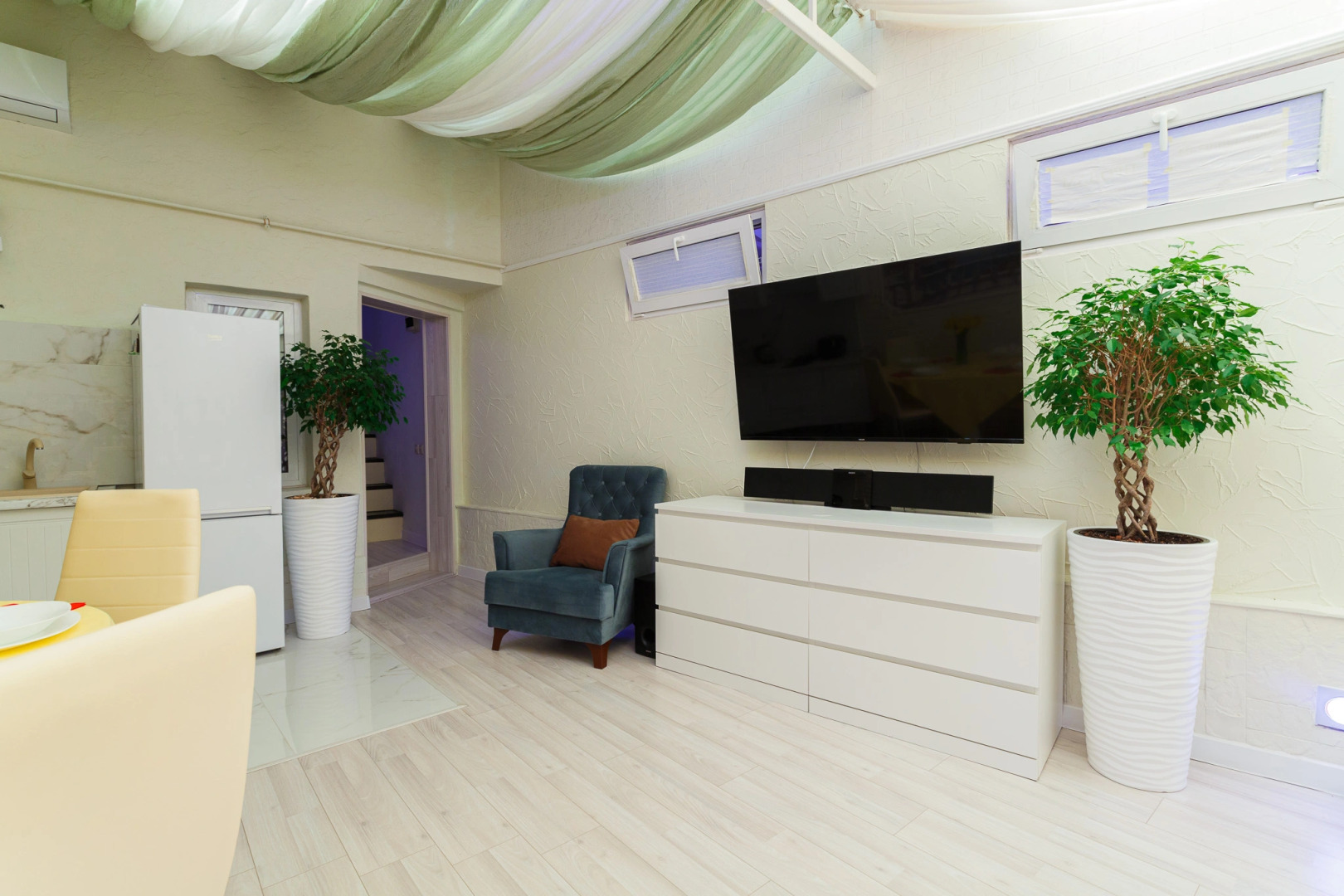 Апартаменты Жемчужина Lamare Двухэтажные Рядом с Зимним Театром