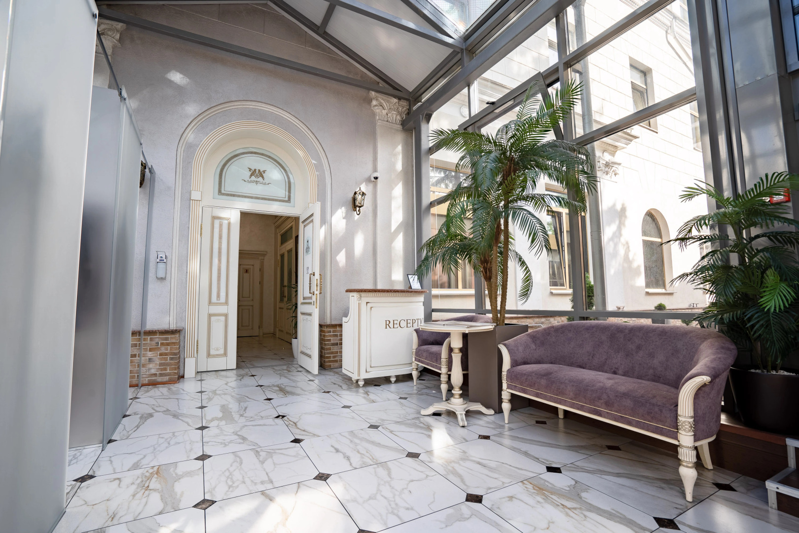 Отель Imperial Palace