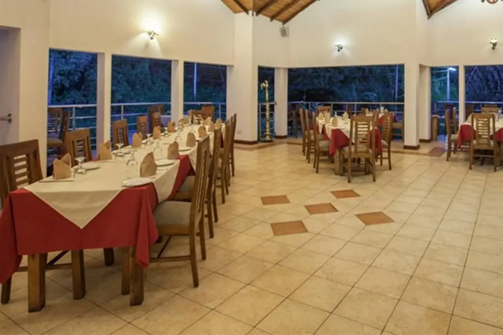 Отель Senani Hotel