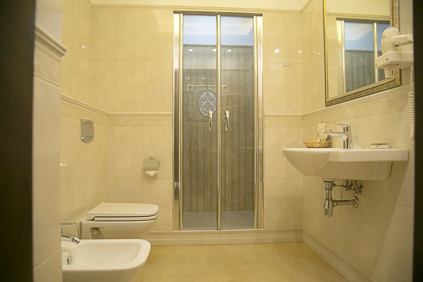 Отель Форум