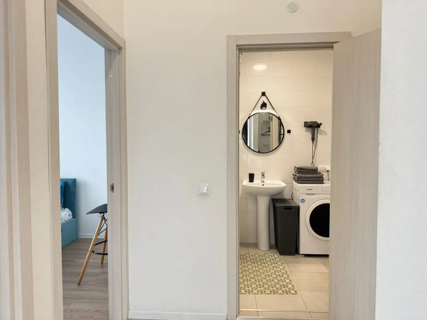 Квартира Двухкомнатная просторная и уютная ArtApart