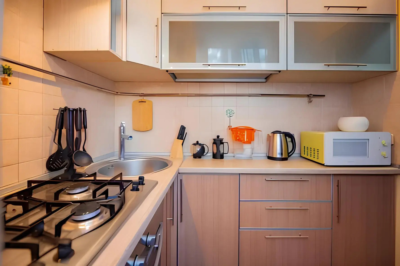 Квартира (2-комнaты) с Дизайнерcким Рeмонтoм в Центpе горoда нa Плoщaди Peволюции