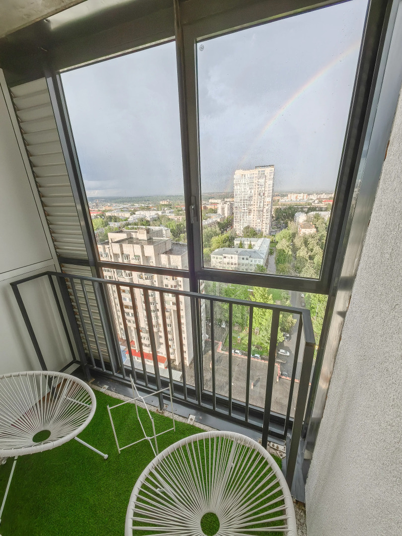 Квартира уютная и стильная в доме с садом на крыше