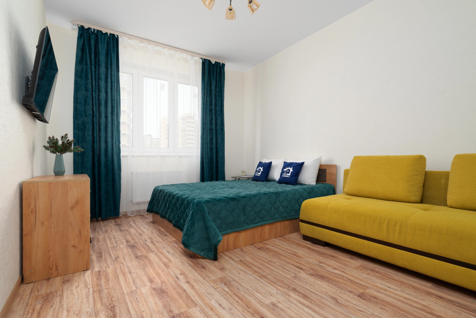 Апартаменты тут живут | Парк и Стадион