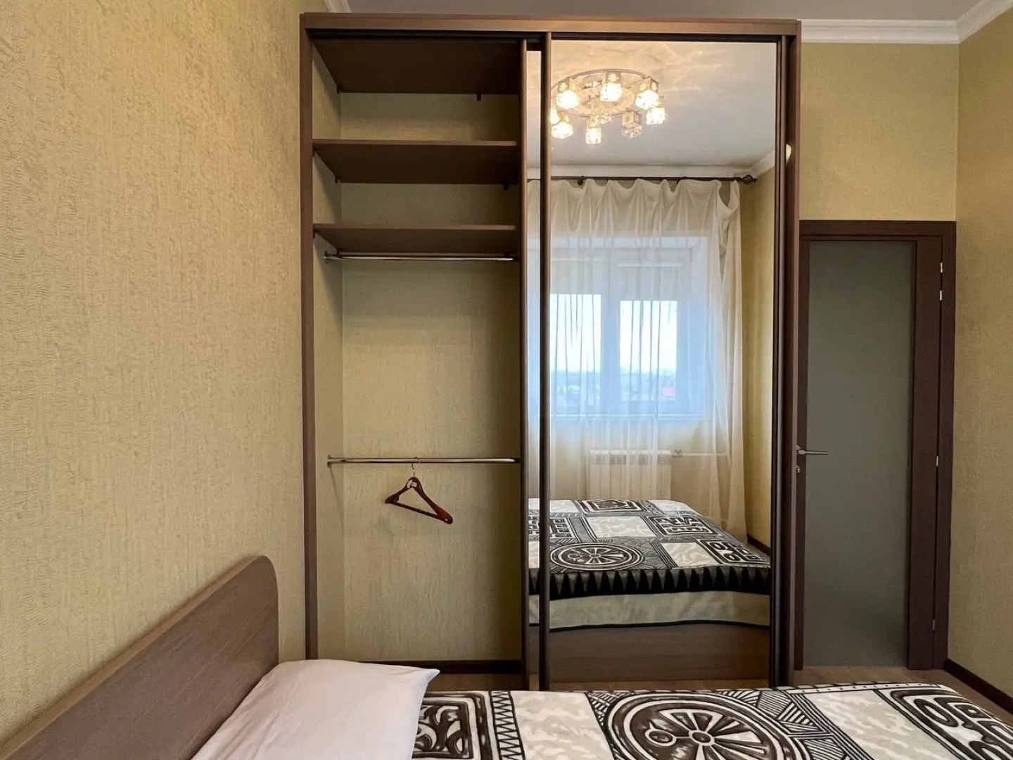 Квартира Трехкомнатная Автозаводское Шоссе 37