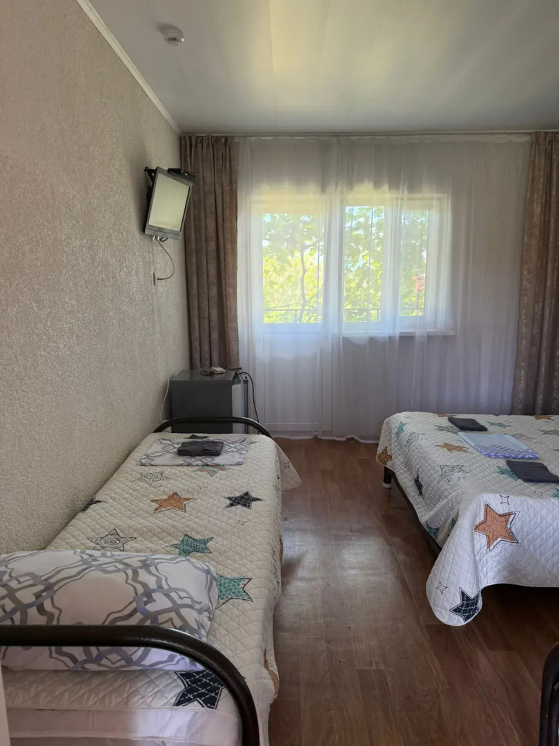 Гостевой дом с бассейном Уральский