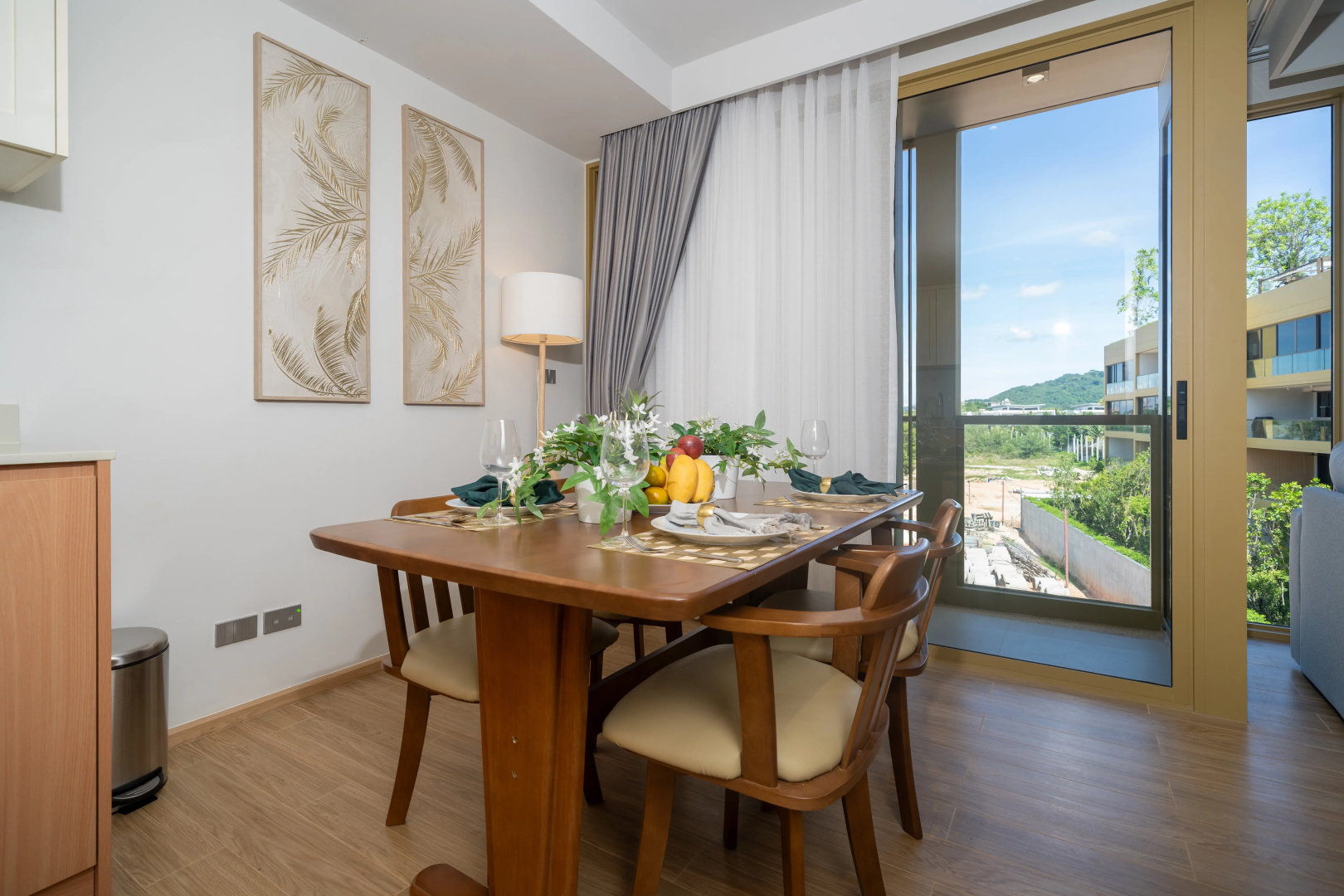 Апартаменты Magnificent 1bd apartments near beachside