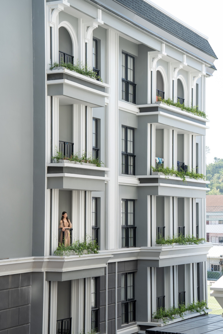Отель Chateau Du Village Patong