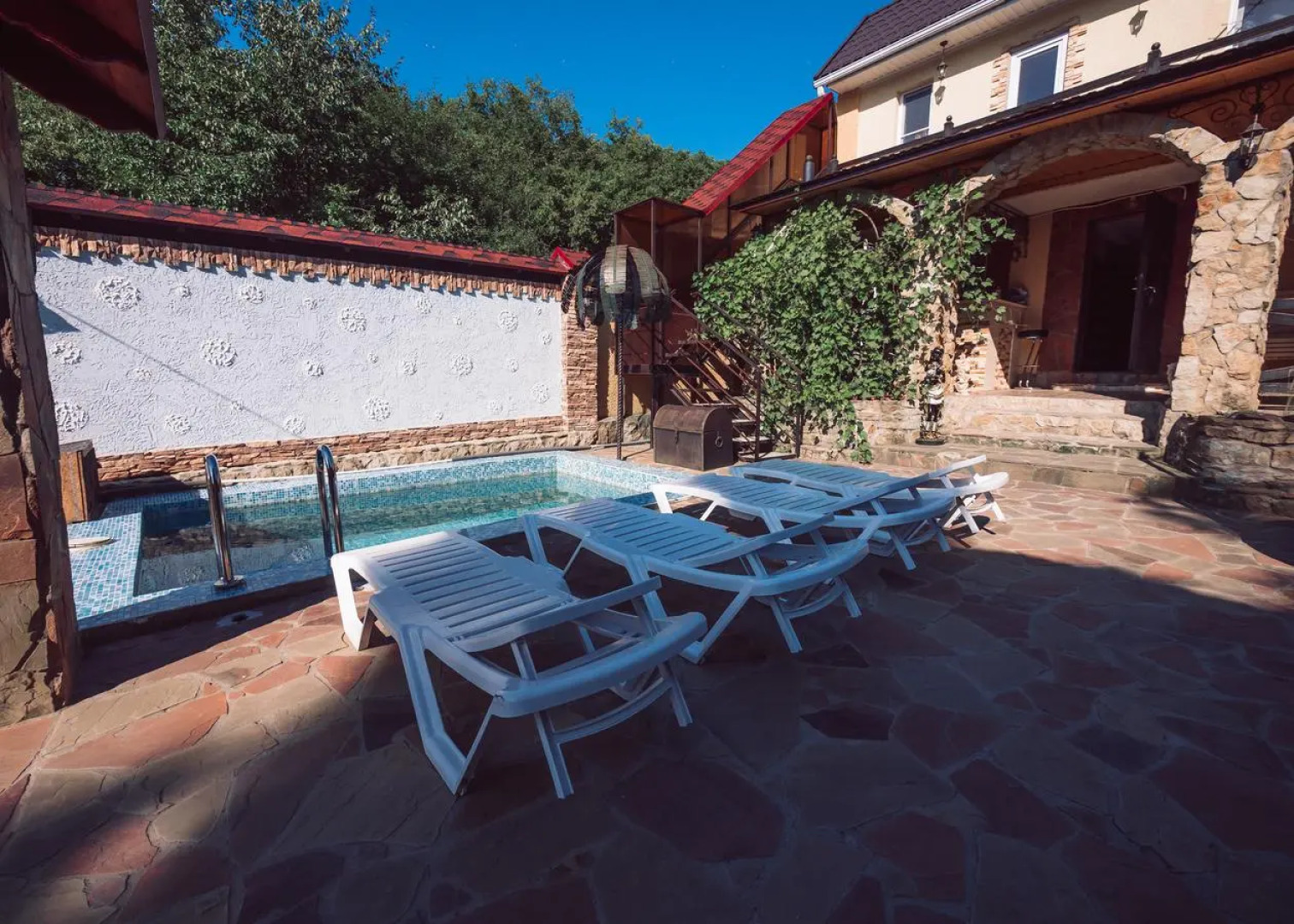 Гостевой дом Дом у подножия гор