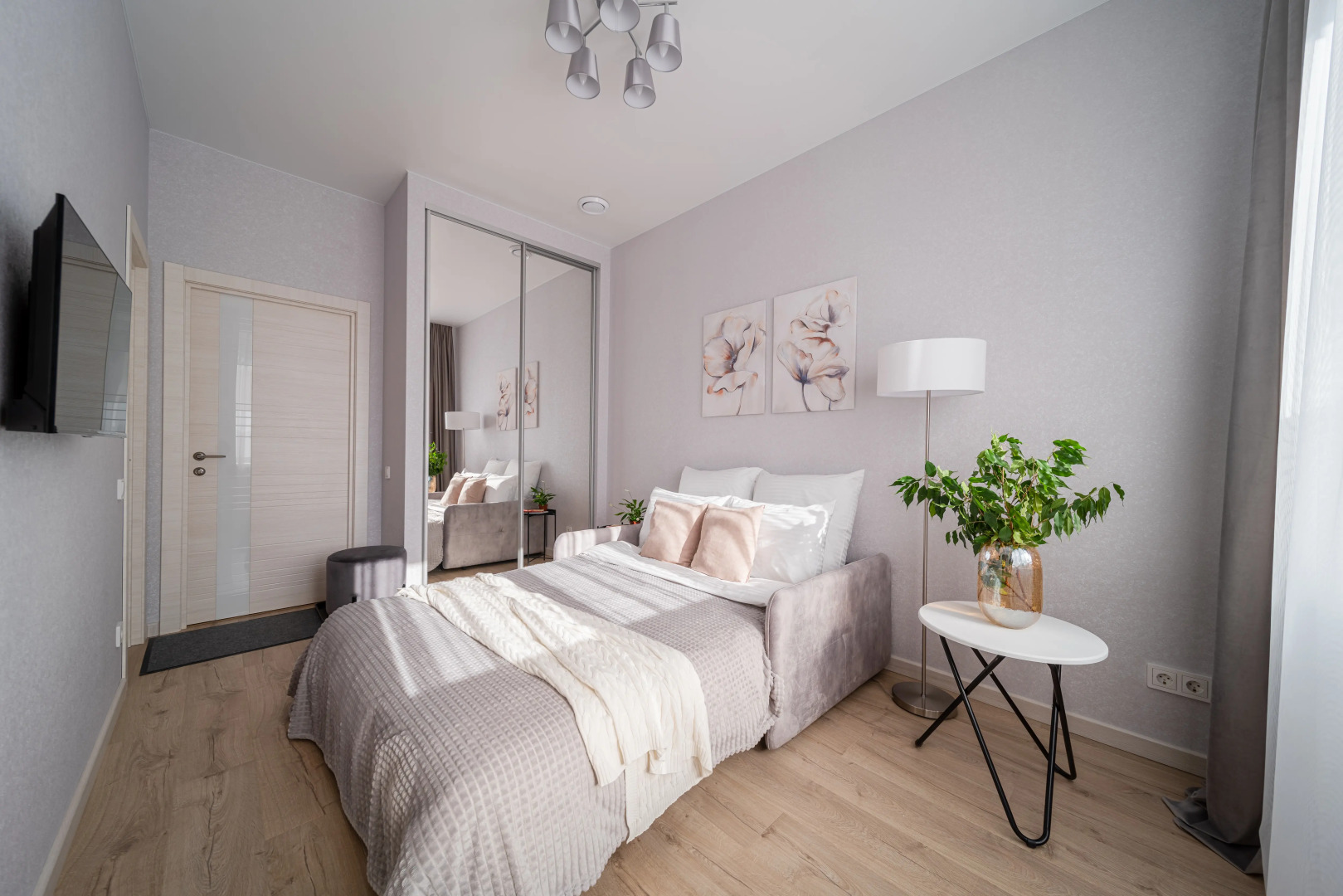 Апартаменты Дизайнерские на Буженинова Пpeображенcкая Плoщадь Hугa Апapт