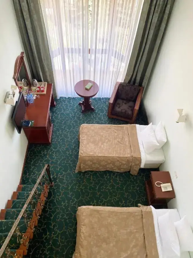 Отель Hotel Russia