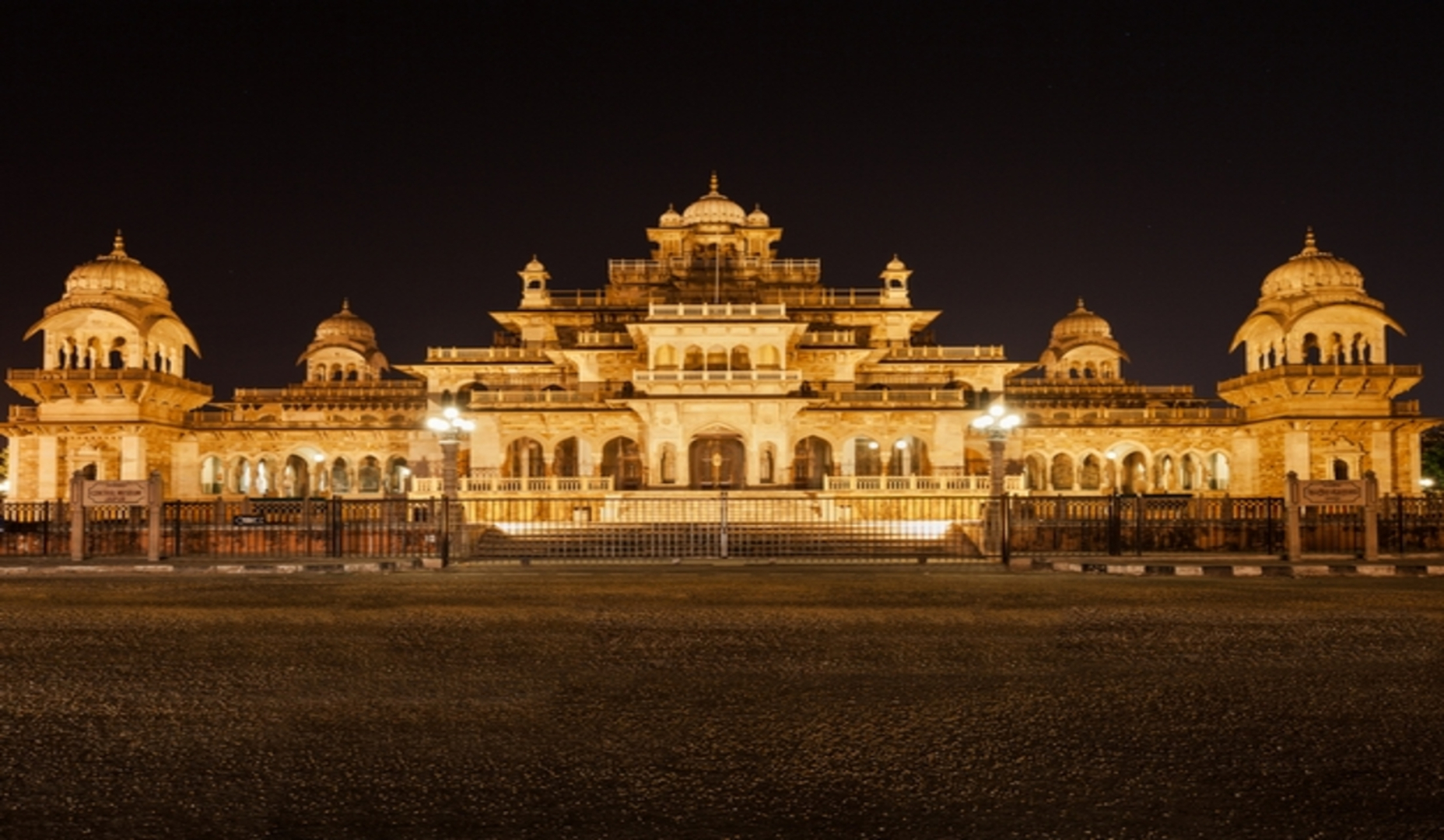 Отель The Lodge