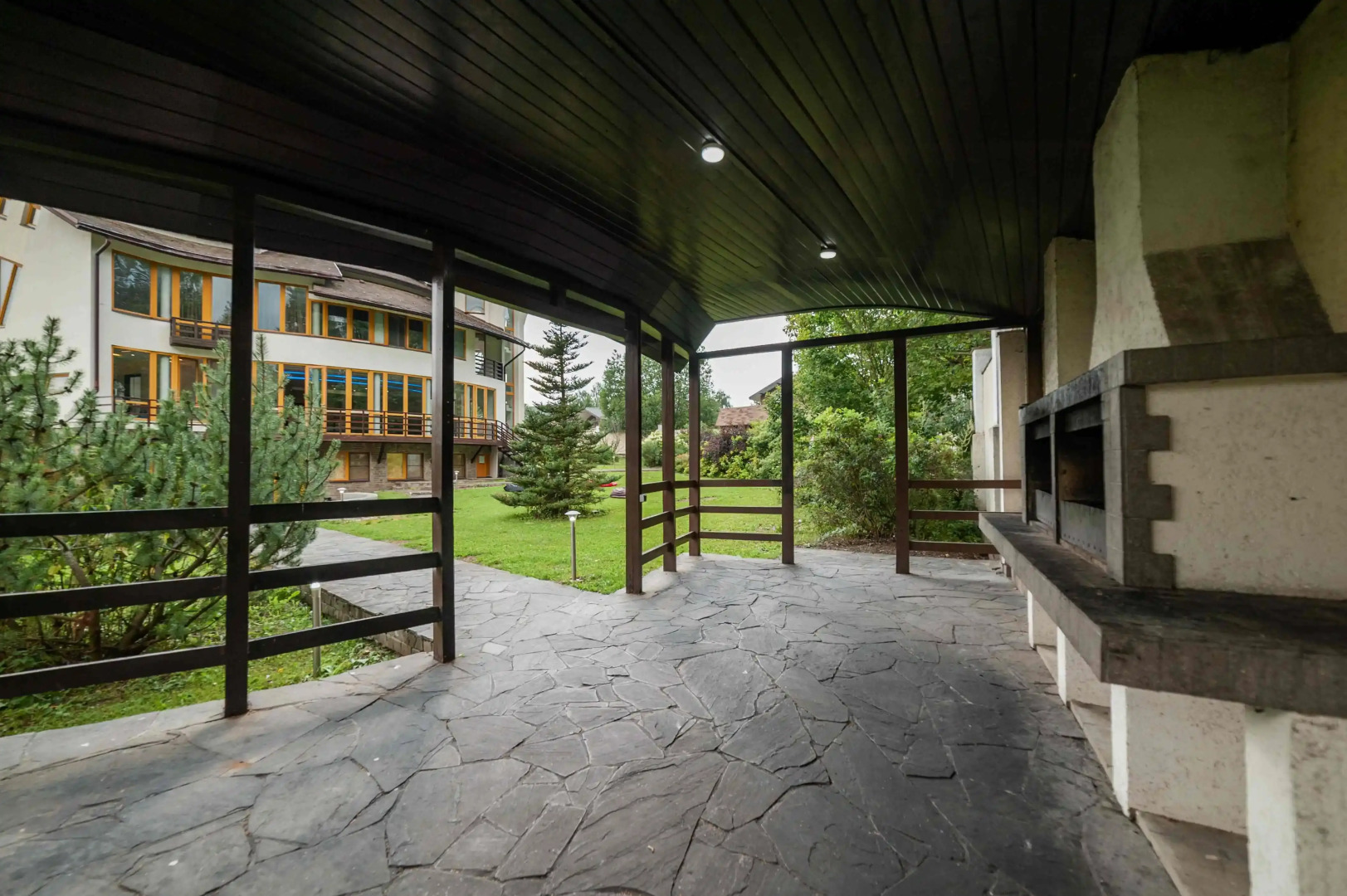 Частный дом Шато Снегири