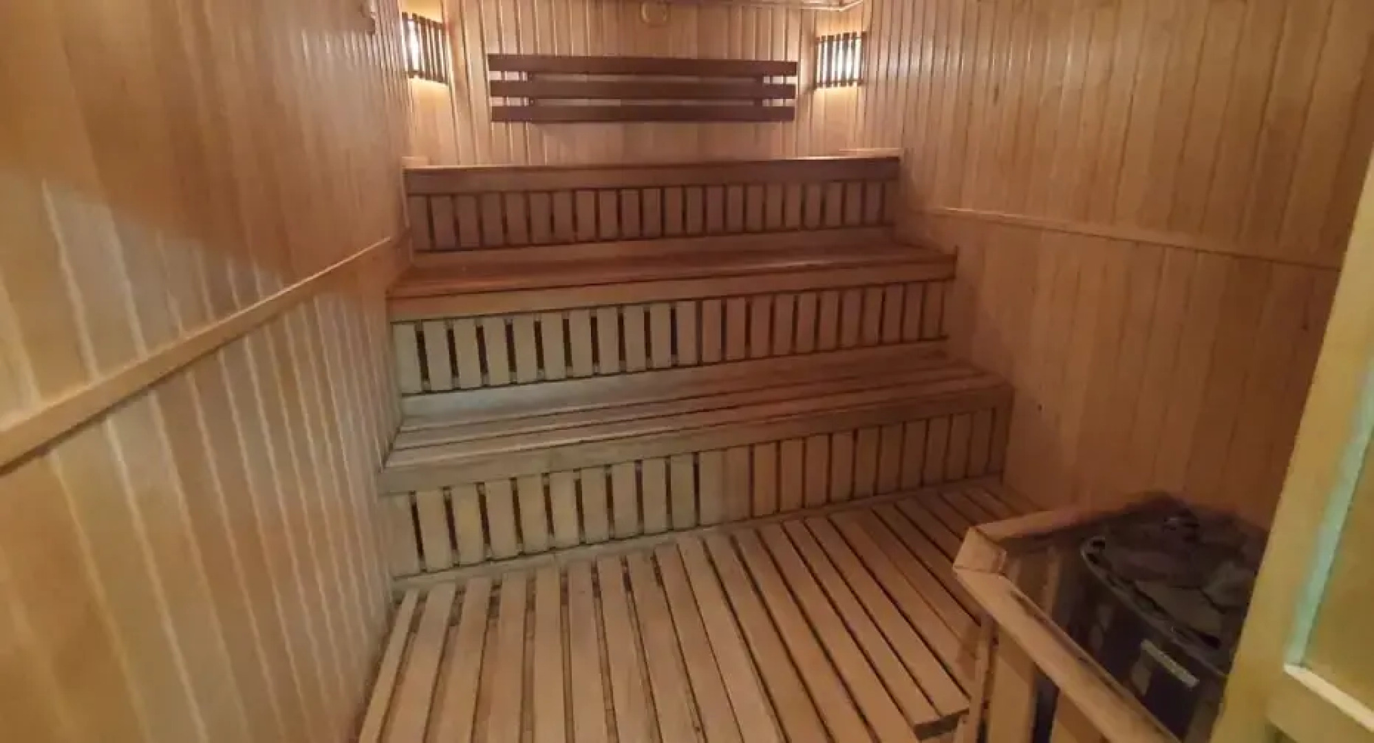 Отель Polo 74 - бывшая гостиница Астра