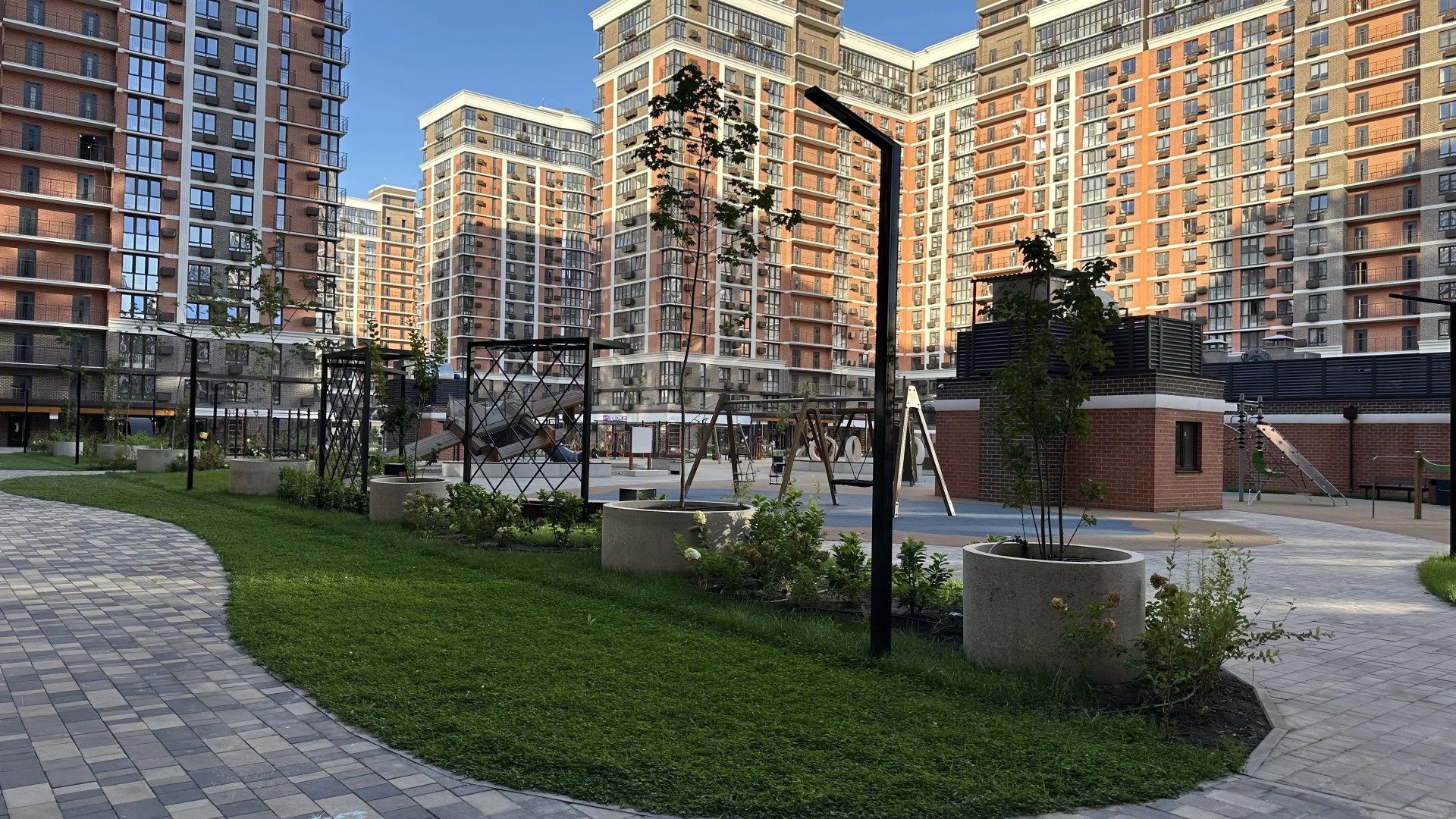 Квартира жёлтая Беличенко 92к4