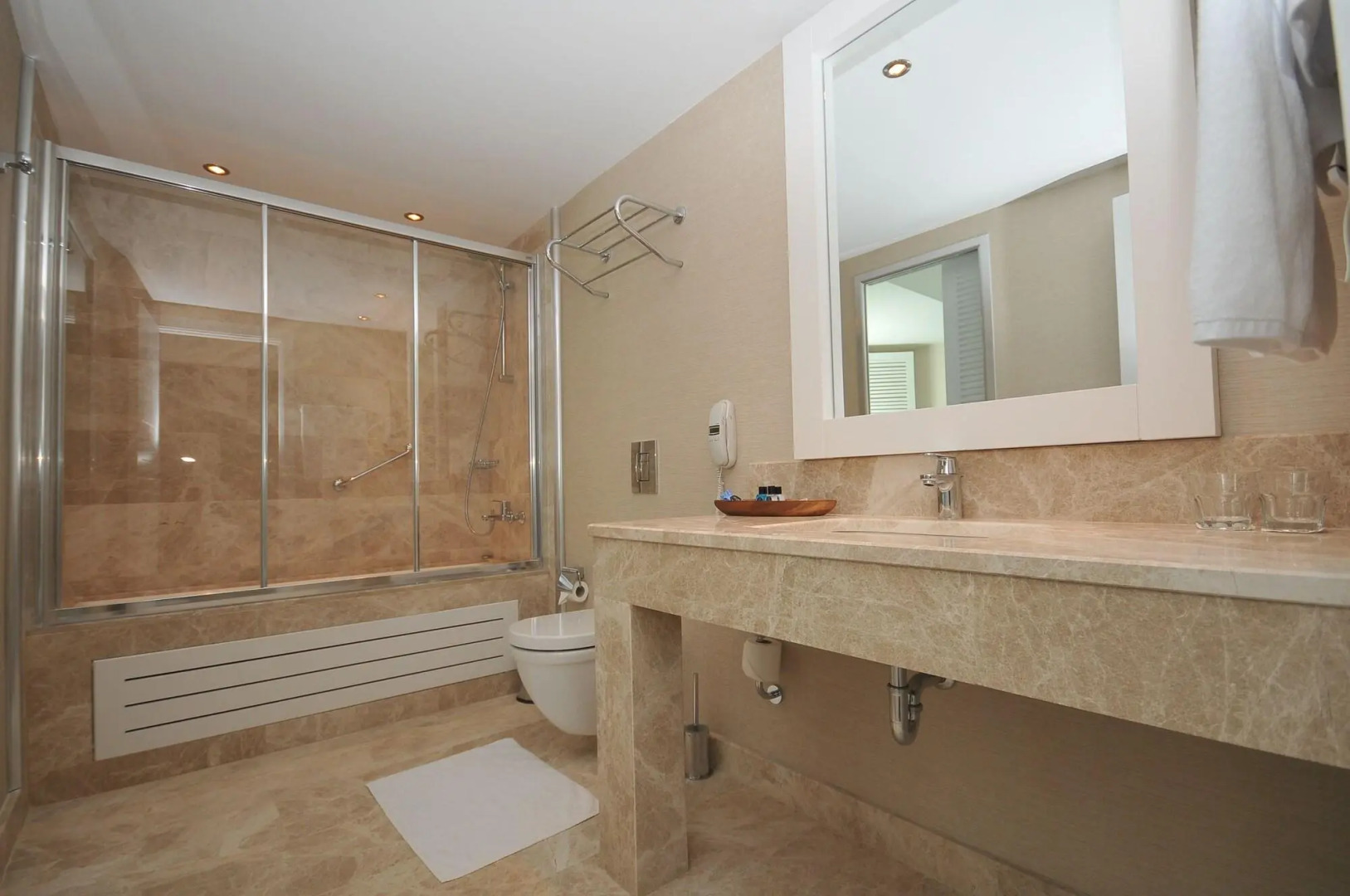 Отель Alesta Yacht