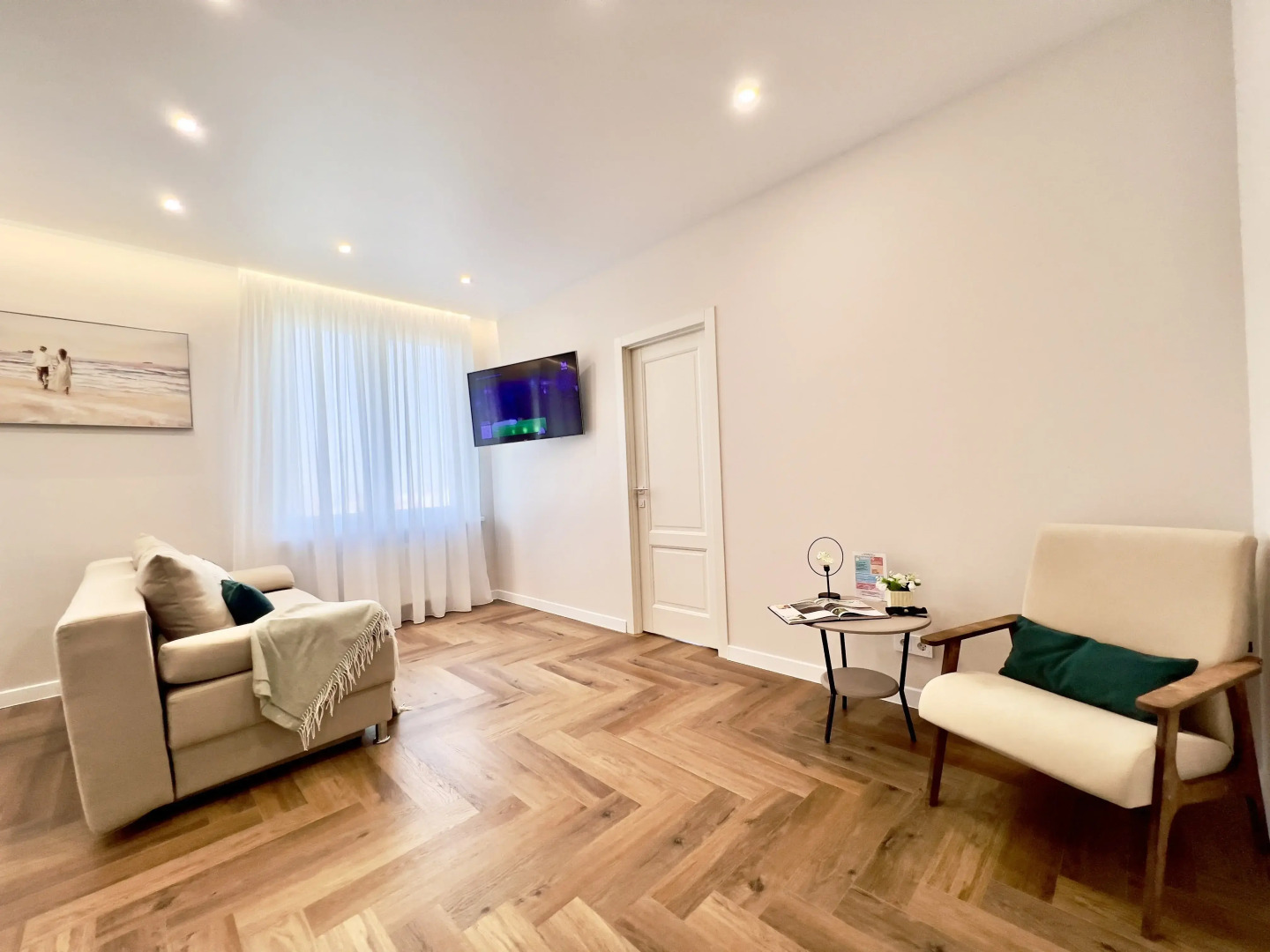 Апартаменты семейные ВыДома в ЖК CityLife в центре города