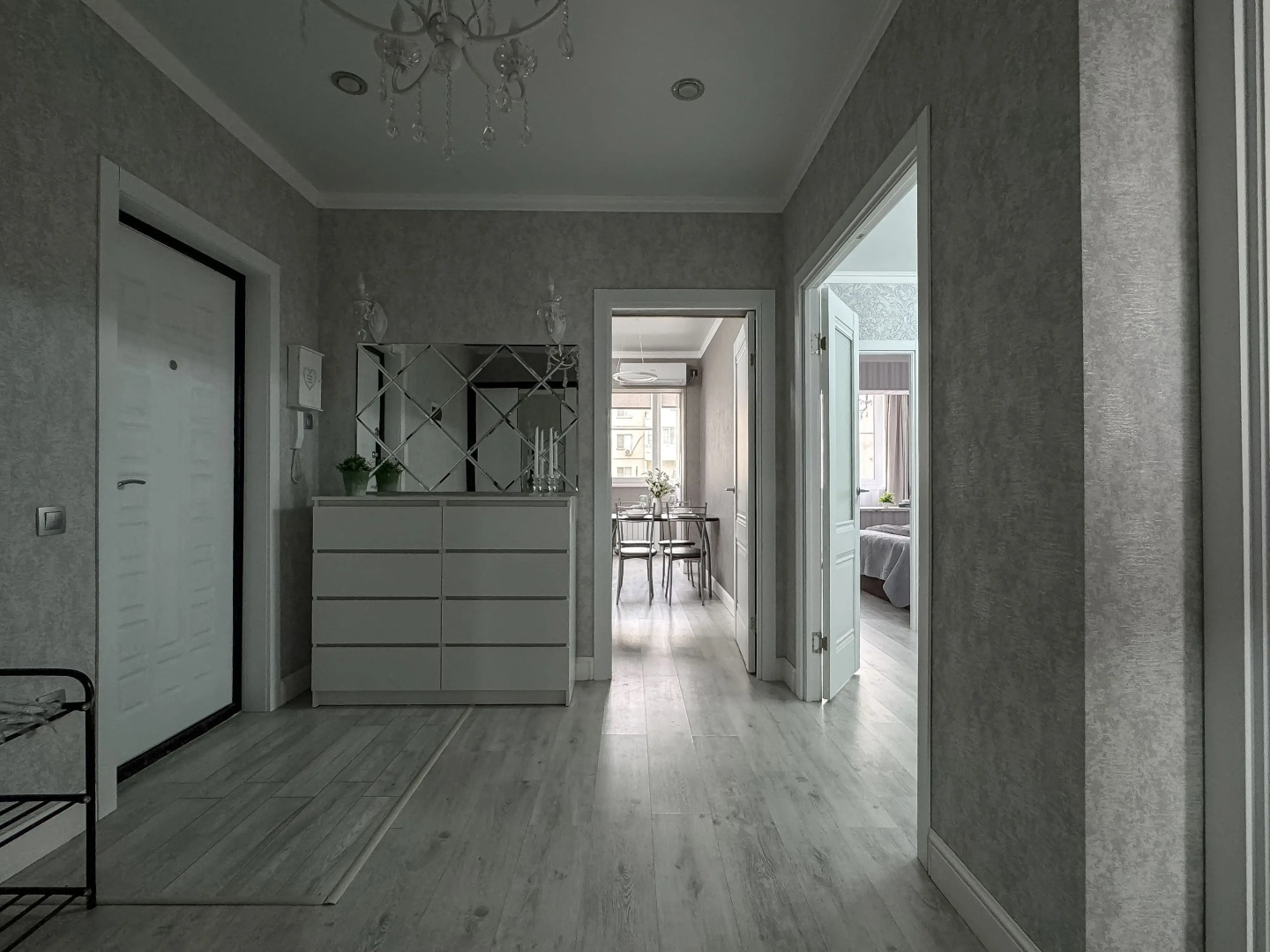 Квартира Green Fox 3-комнатная. 15 минут до центра