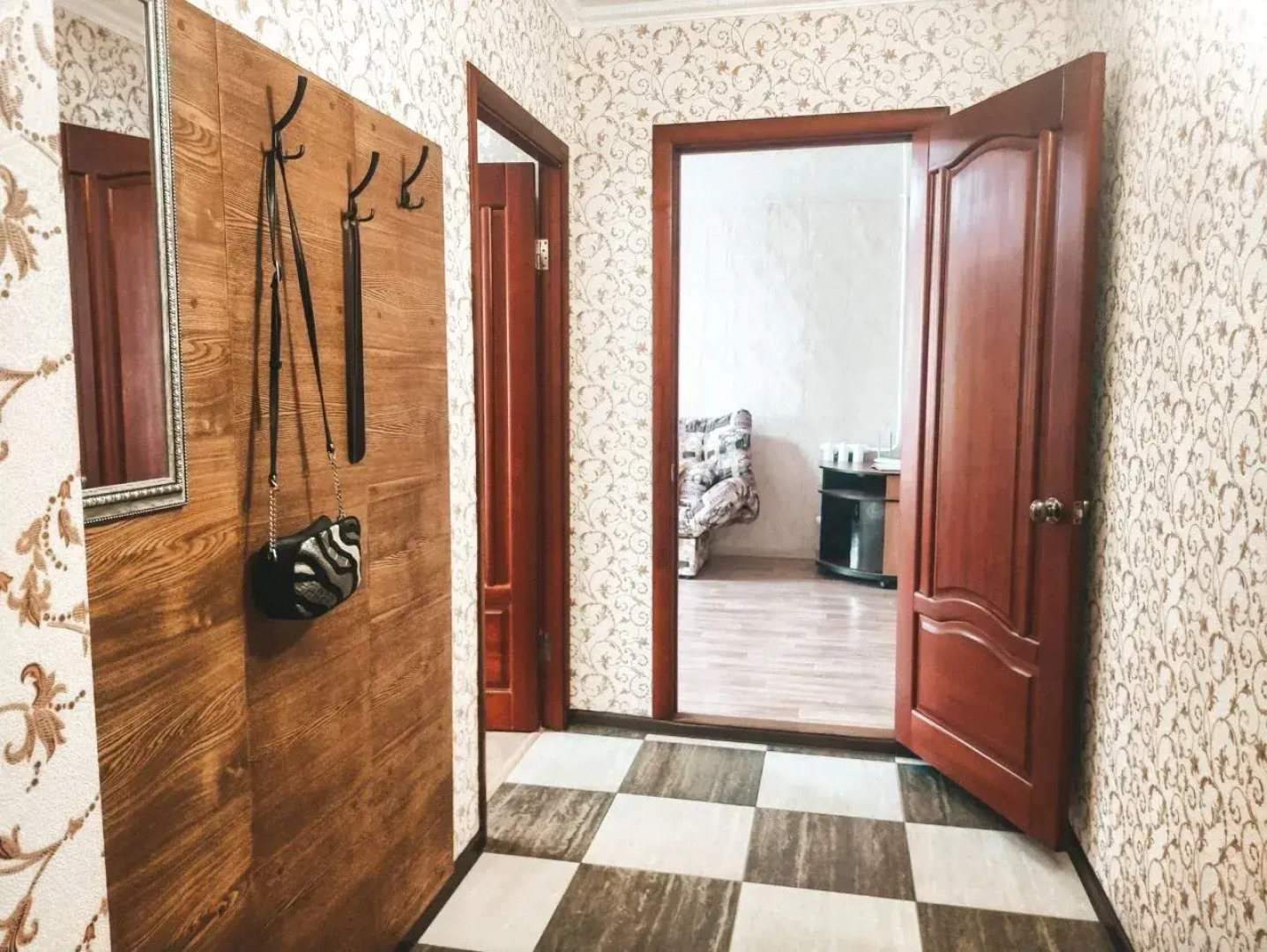 Квартира Уютная двухкомнатная