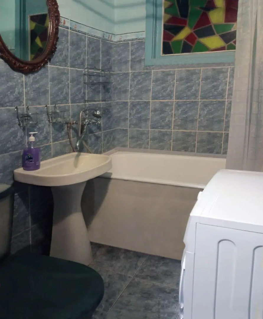 Квартира эконом двухкомнатная рядом с центром, 33 квартиры