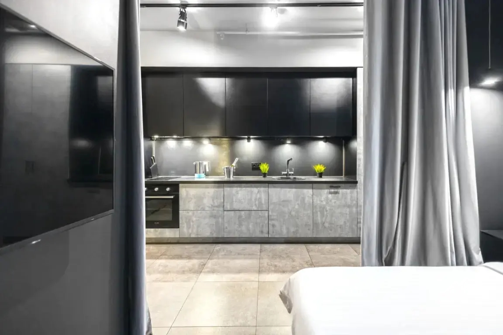 Апартаменты Люкс с Видом на Город Elite Apartments