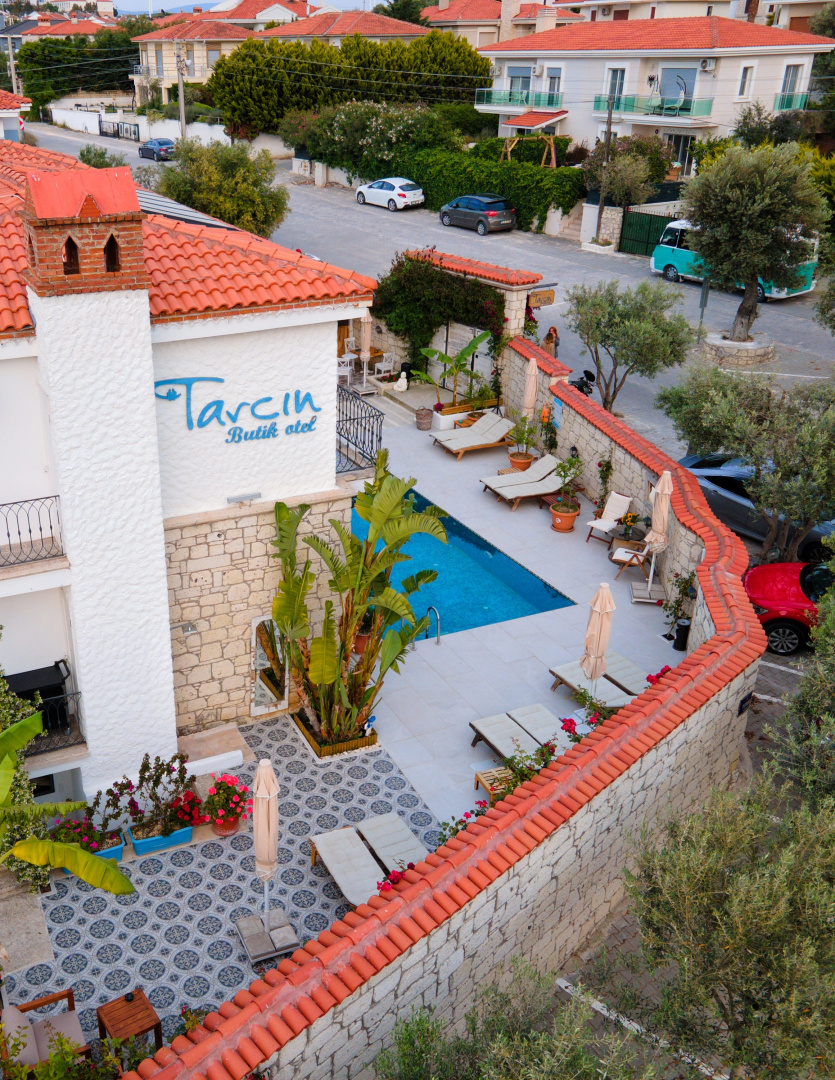 Tarcin Alacati Otel - Adults Only