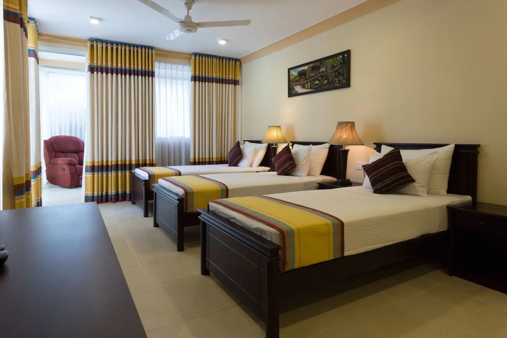 Отель Oak Ray Serene Garden Hotel