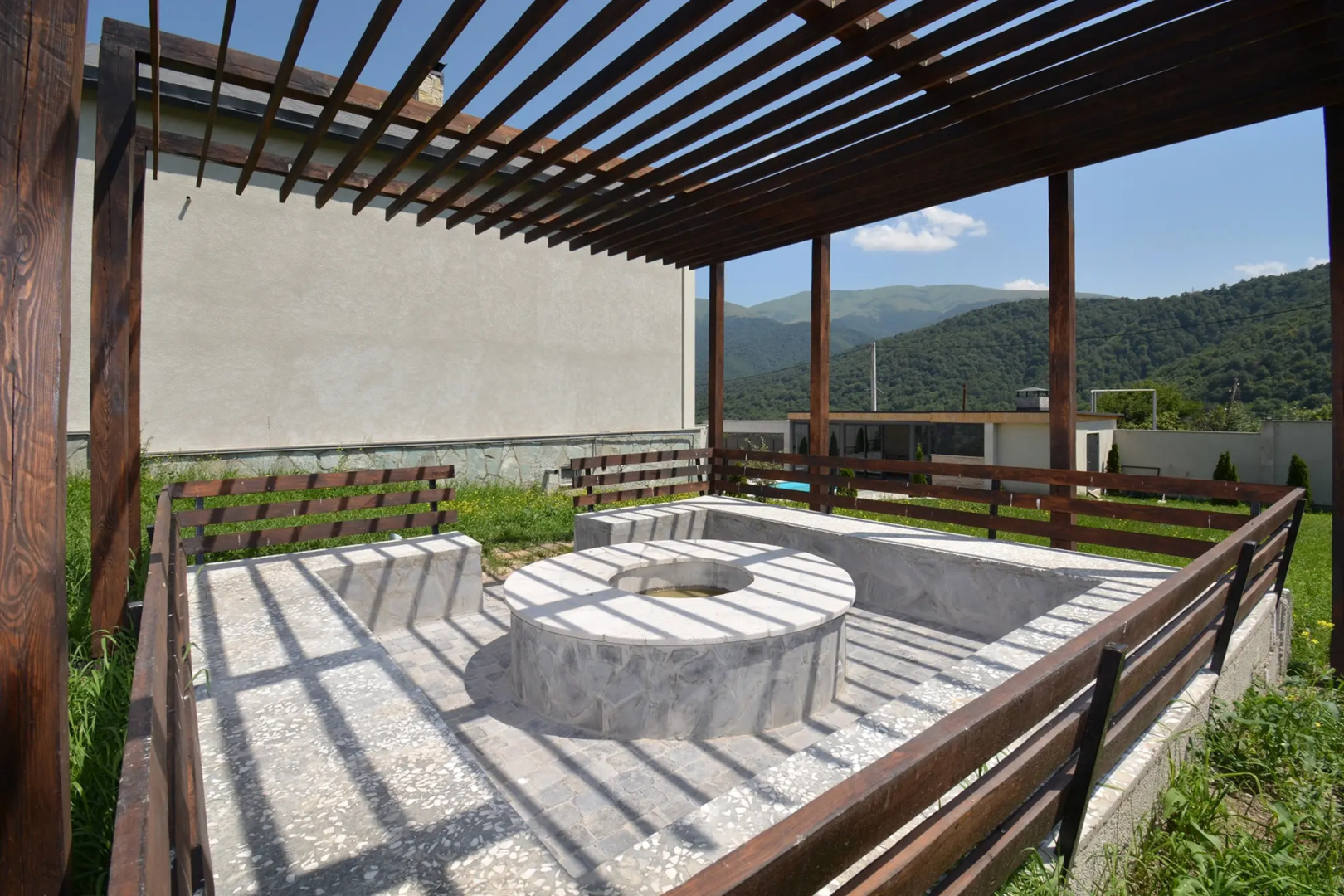 Вилла Dilijan Aqualin Villa