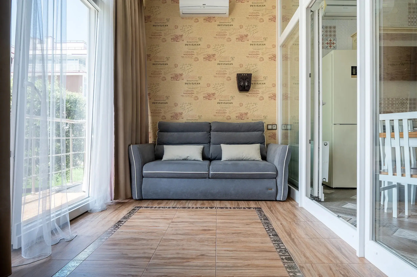 Апартаменты Red apartments Екатерининский Квартал Афродита