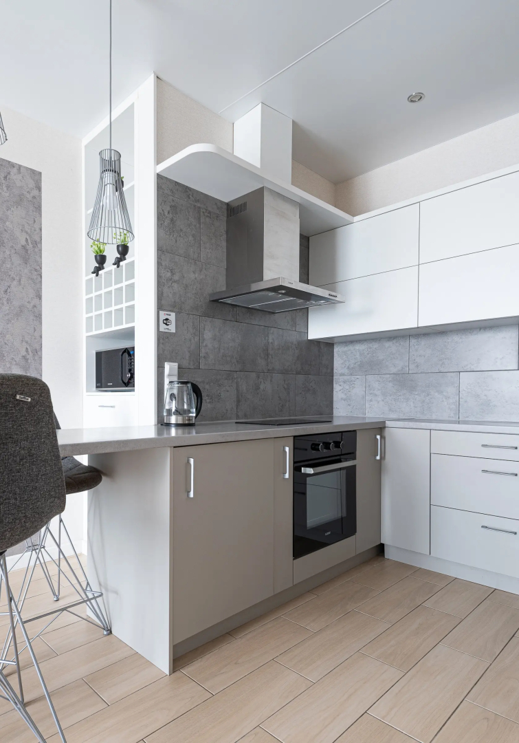 Квартира на сутки Минск Маяк Метро 3 минуты Бесконтактное заселение Wi-Fi Кухня объединена с жилой зоной Отдельная спальня