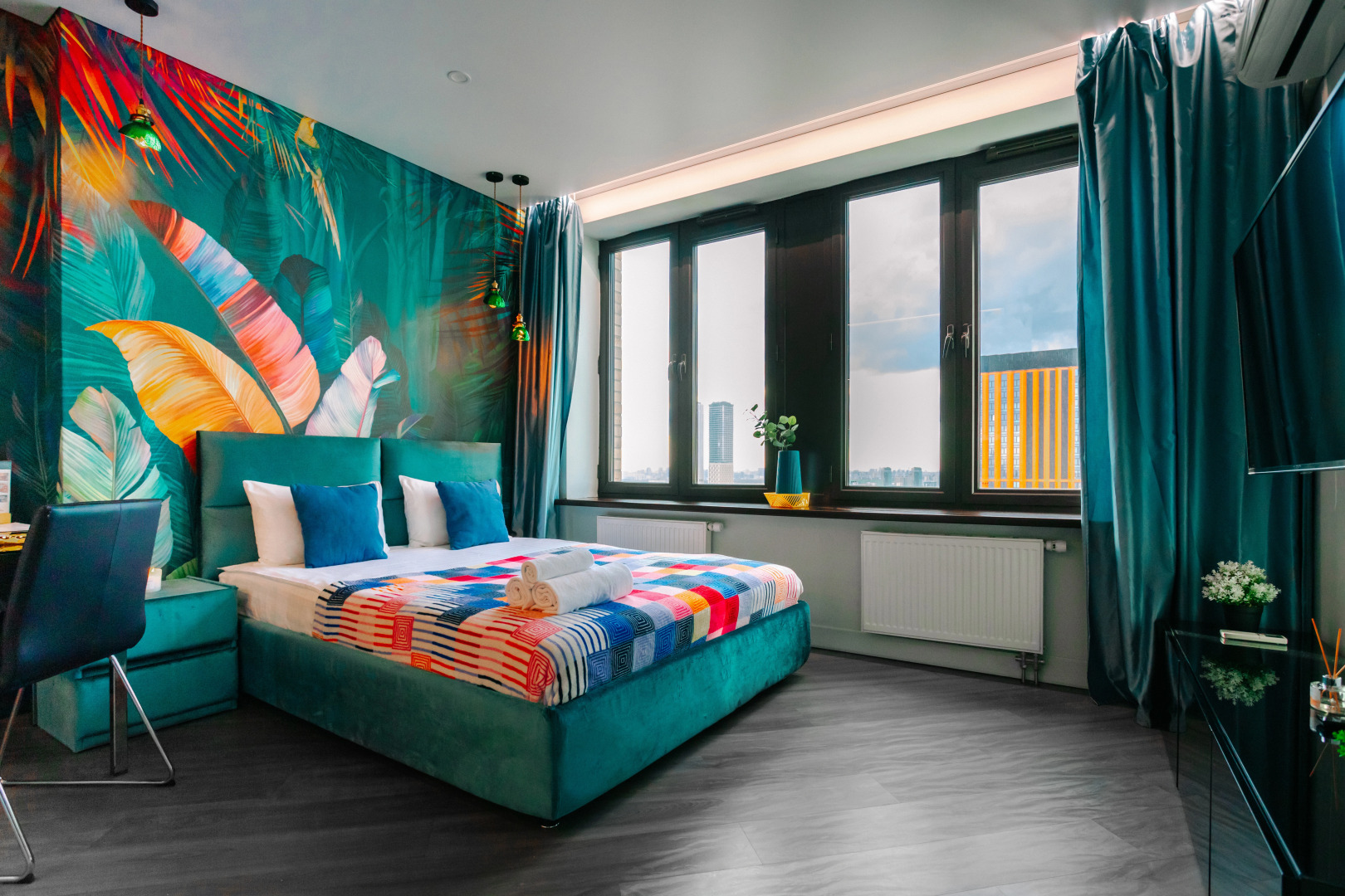 Апартаменты Lalapart Tropikana с ярким ремонтом на 30 этаже небоскреба Савеловский Сити