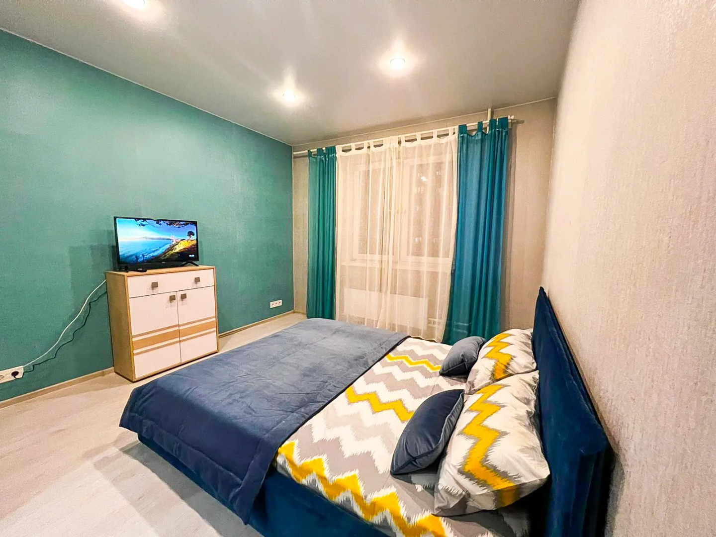 Апартаменты Квартира AlexHome РП Свердловский Заречная 7