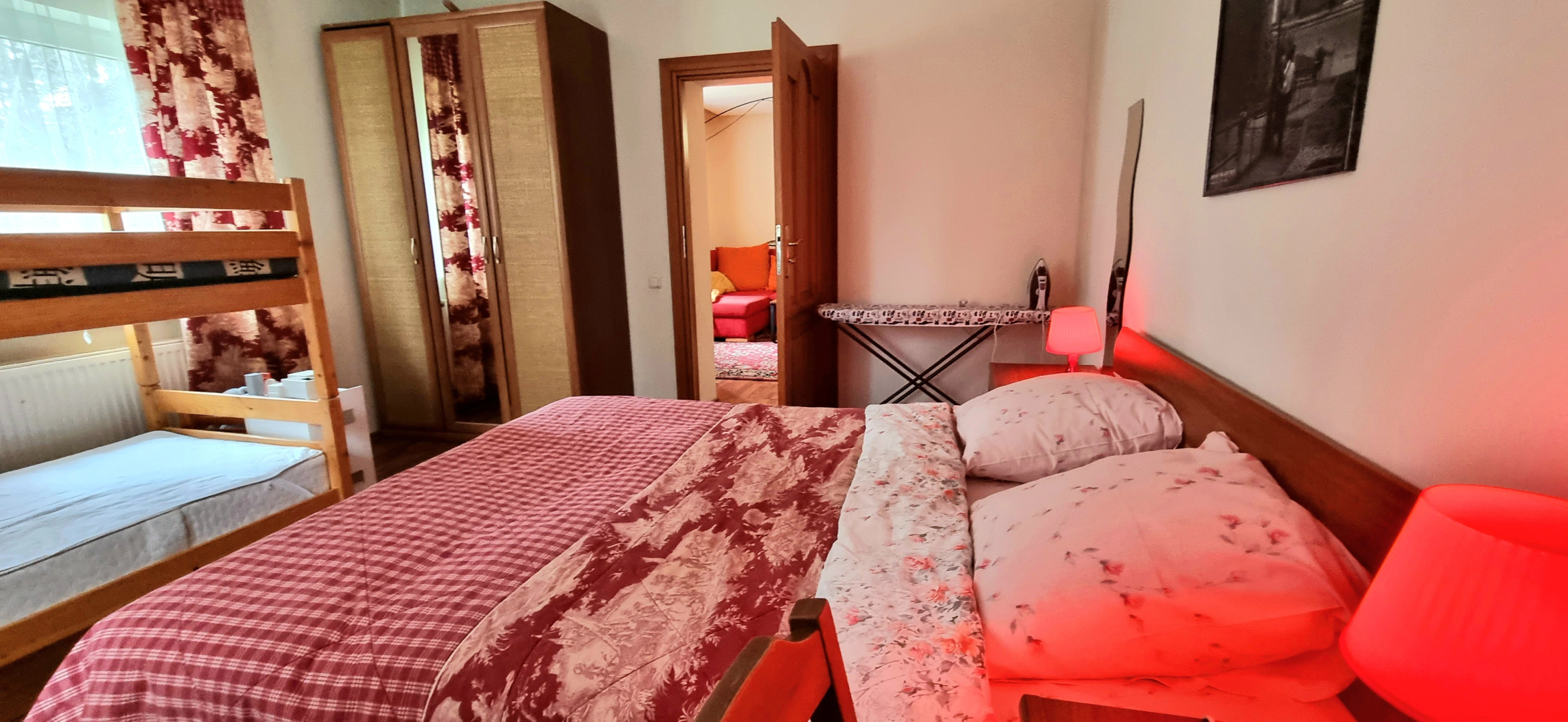 Квартира Апартаменты Амбер в Самом Центре с Отдельным Входом