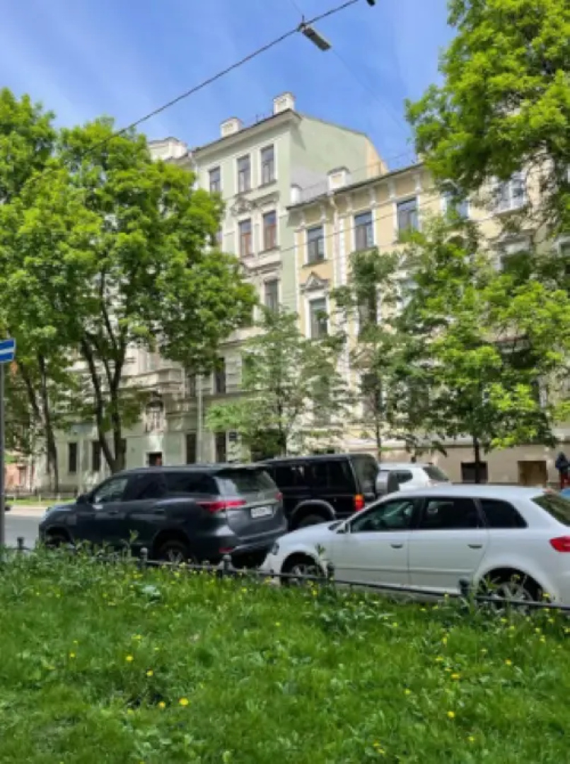 Квартира с парковкой в центре Санкт-Петербурга 2