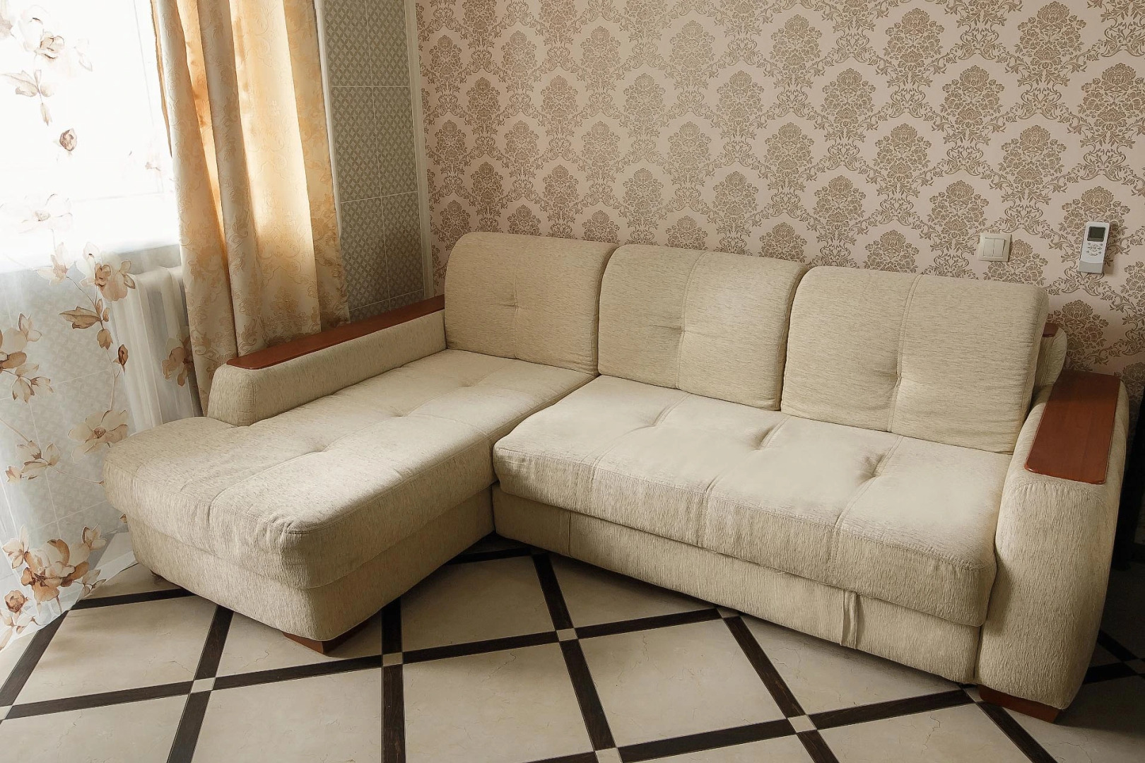 Апартаменты на Ухтомского 8