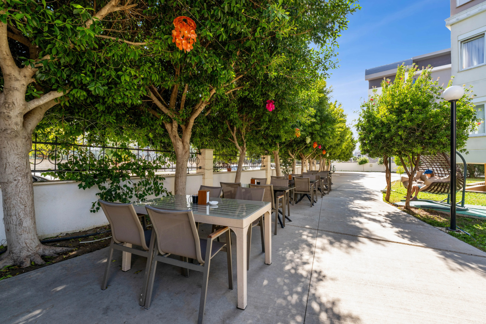 Apartments River Park Residence Lara