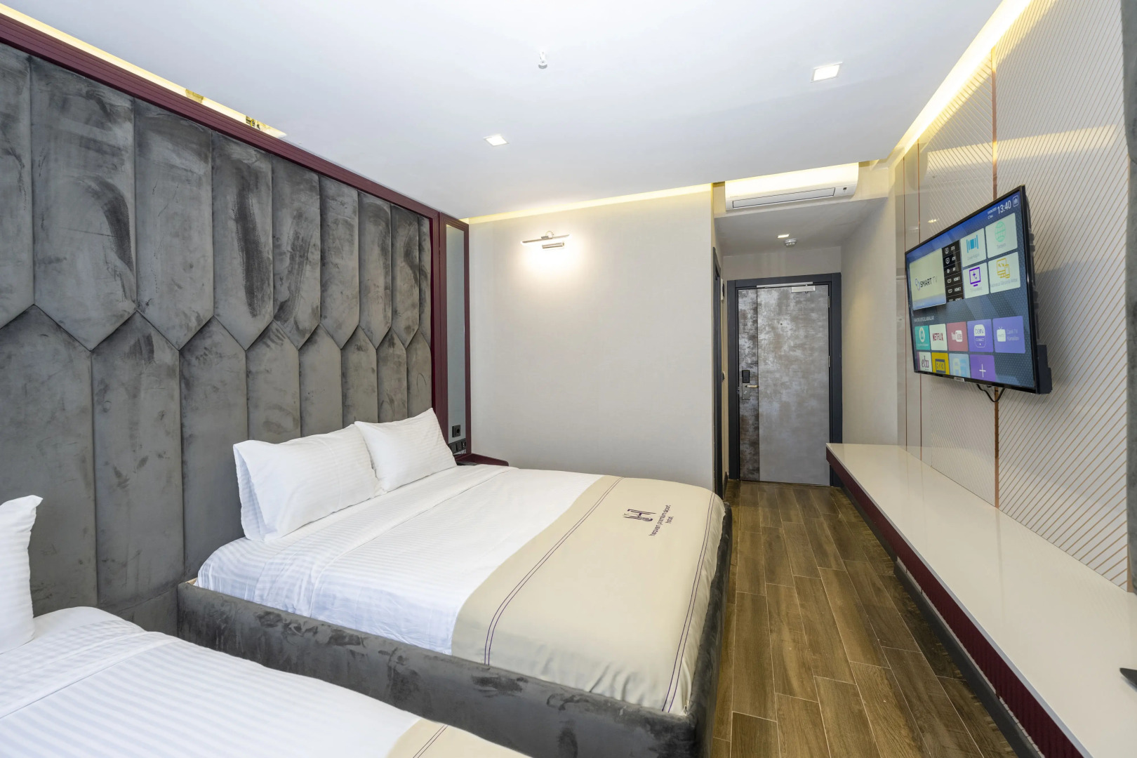 Отель Heaven Premium Airport