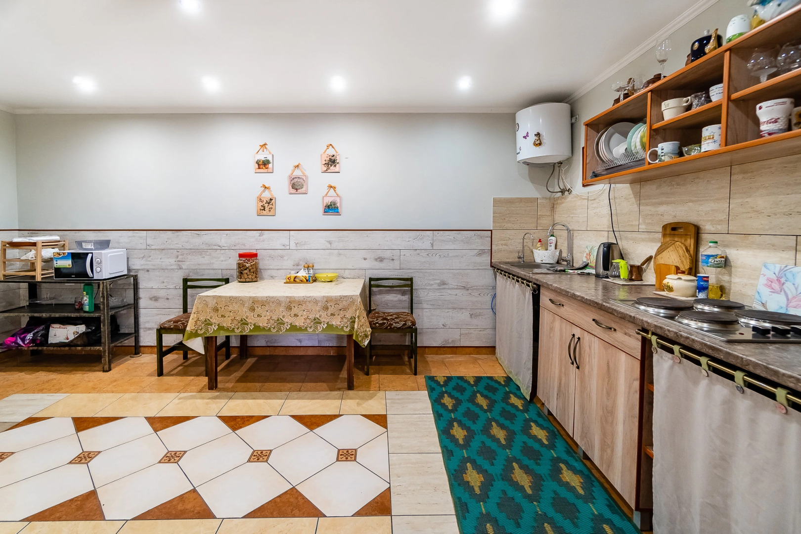 Отель Рахиль