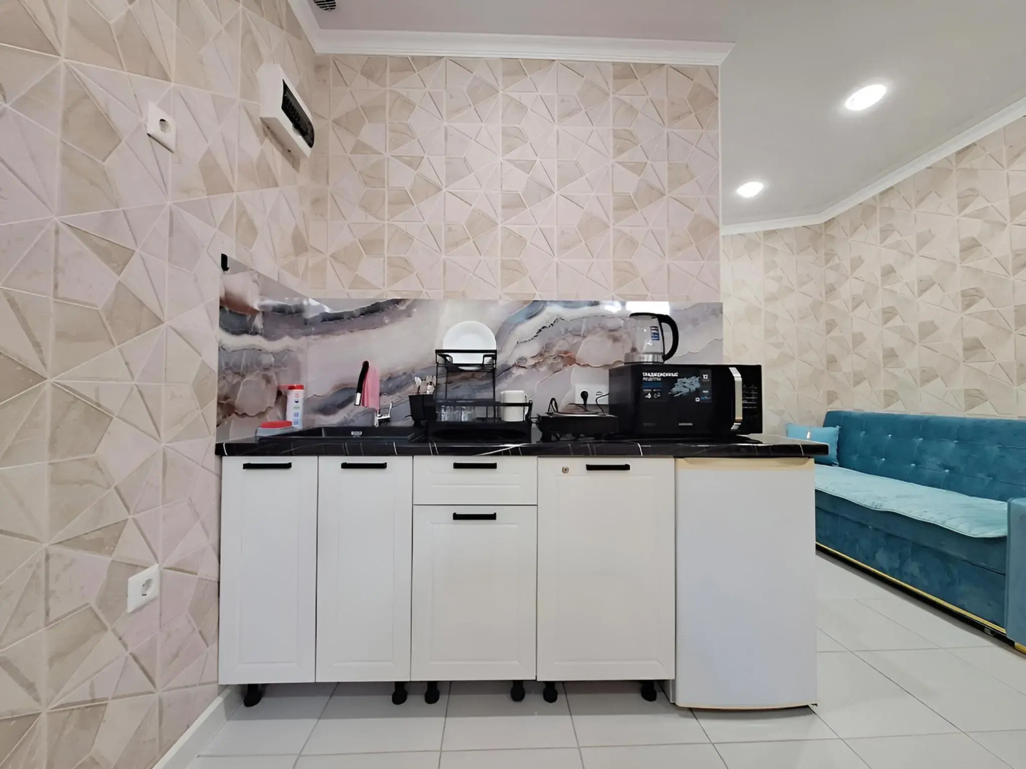 Апартаменты Sunny Room от Rooms Apartments