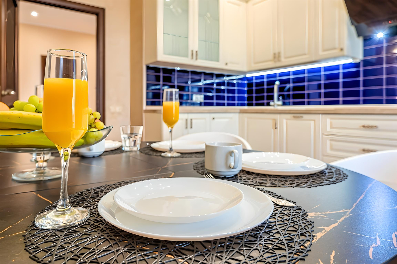 Апартаменты в центре города с видом на парк