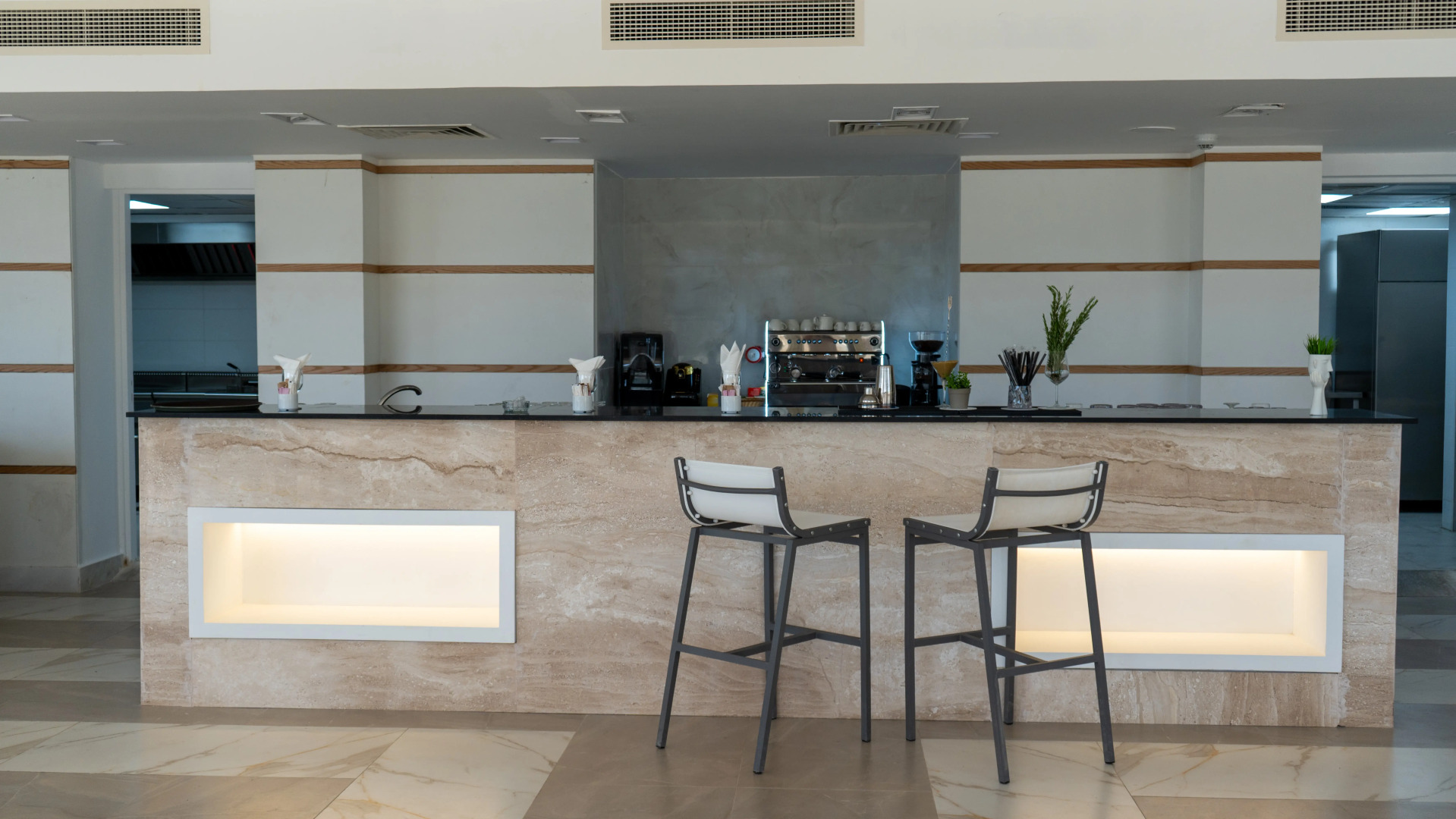 Cleopatra Sidi Henish