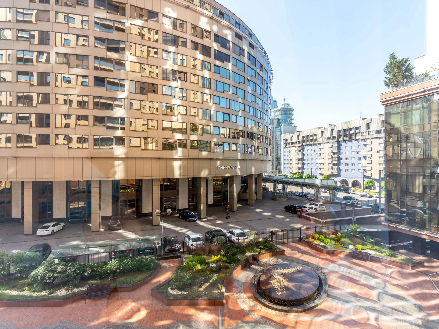 Апартаменты у Крейсера Авроры и Финляндского Вокзала