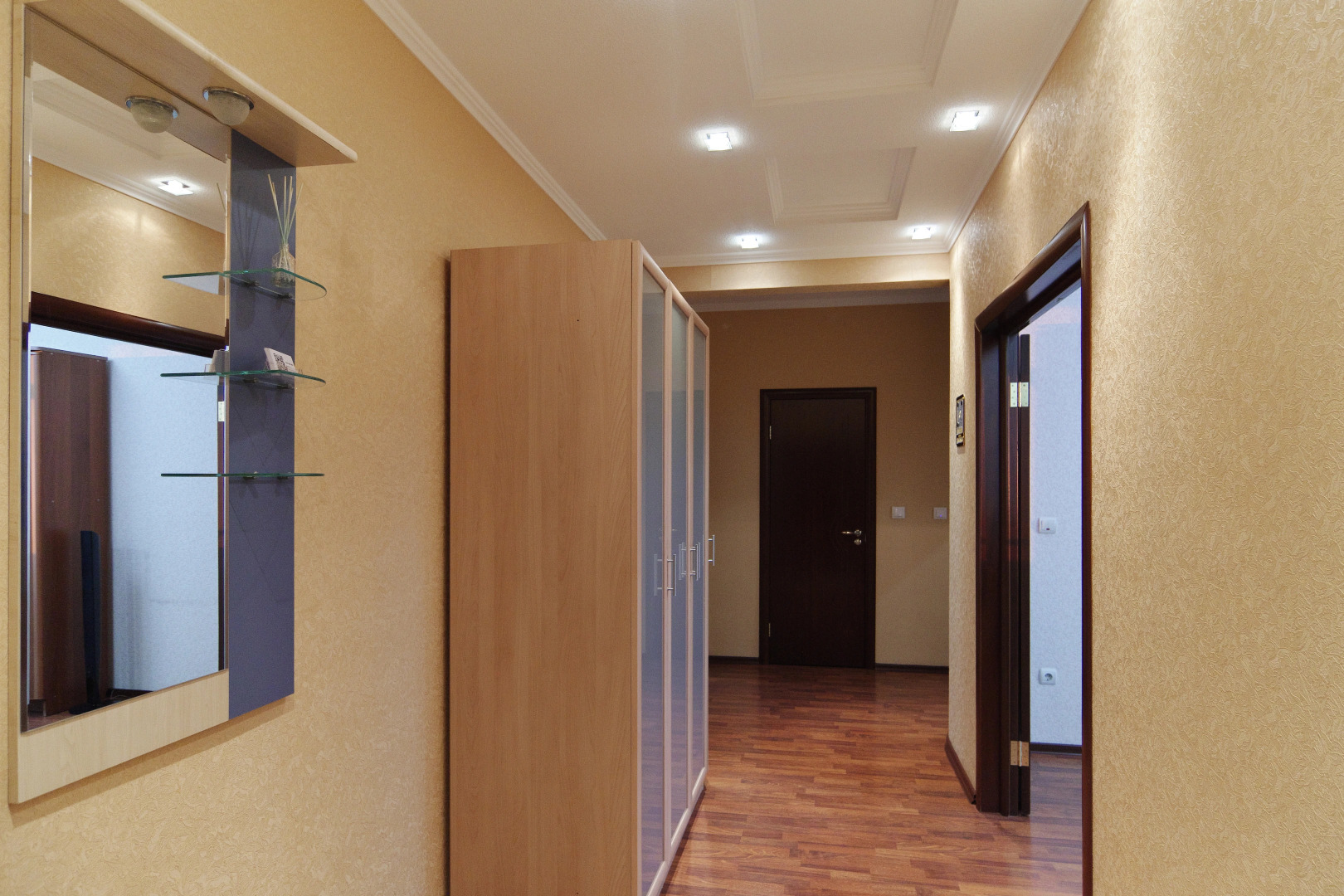 Апартаменты на Коминтерна