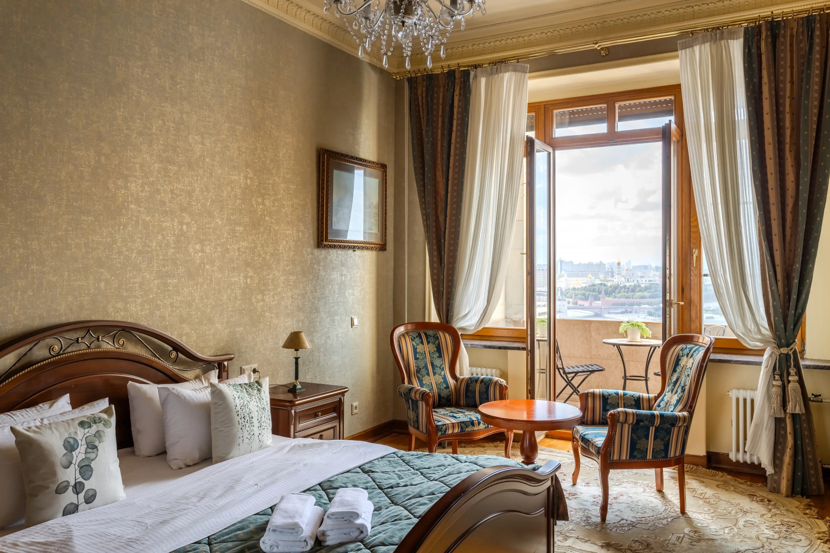 Апартаменты Роскошные с Видом на Кремль